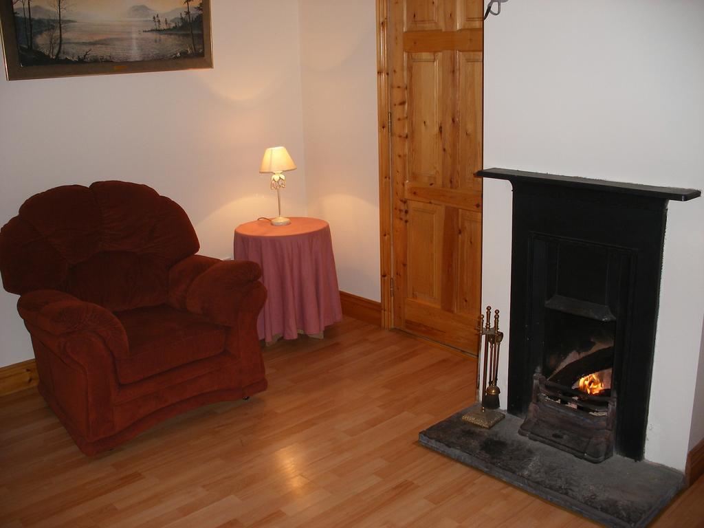 Mountshannon Cottage ภายนอก รูปภาพ